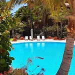 Exklusives Penthaus Am Meer Mit Privatem Jacuzzi Bed & Breakfast