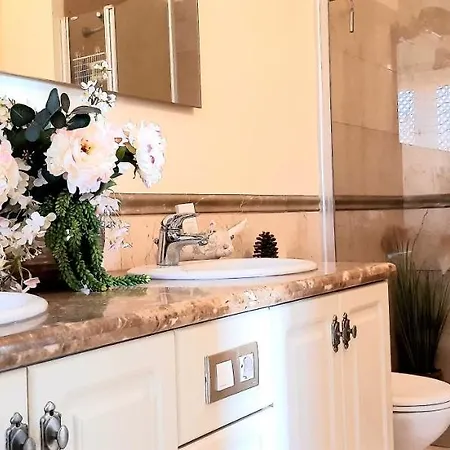 Exklusives Penthaus Am Meer Mit Privatem Jacuzzi